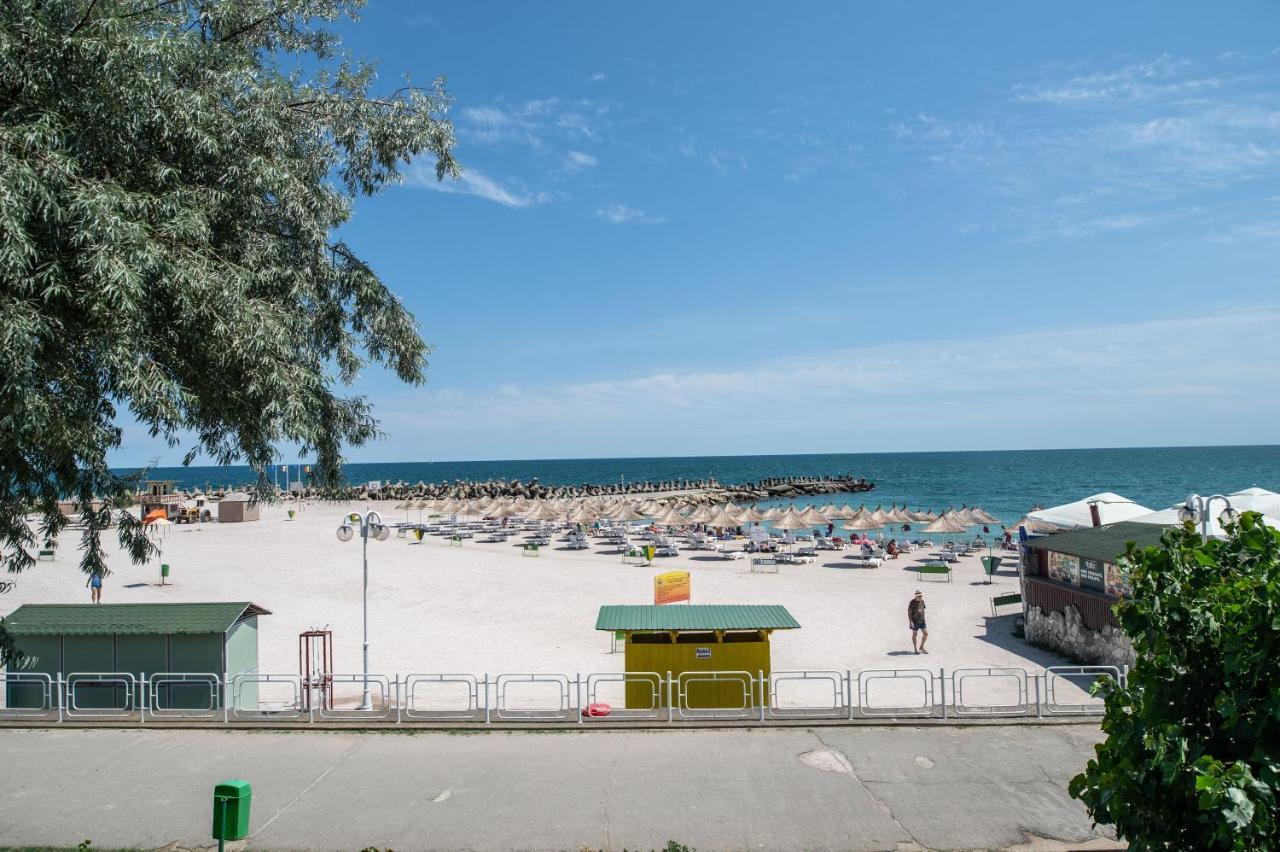 Marco Apartment Mangalia Bagian luar foto
